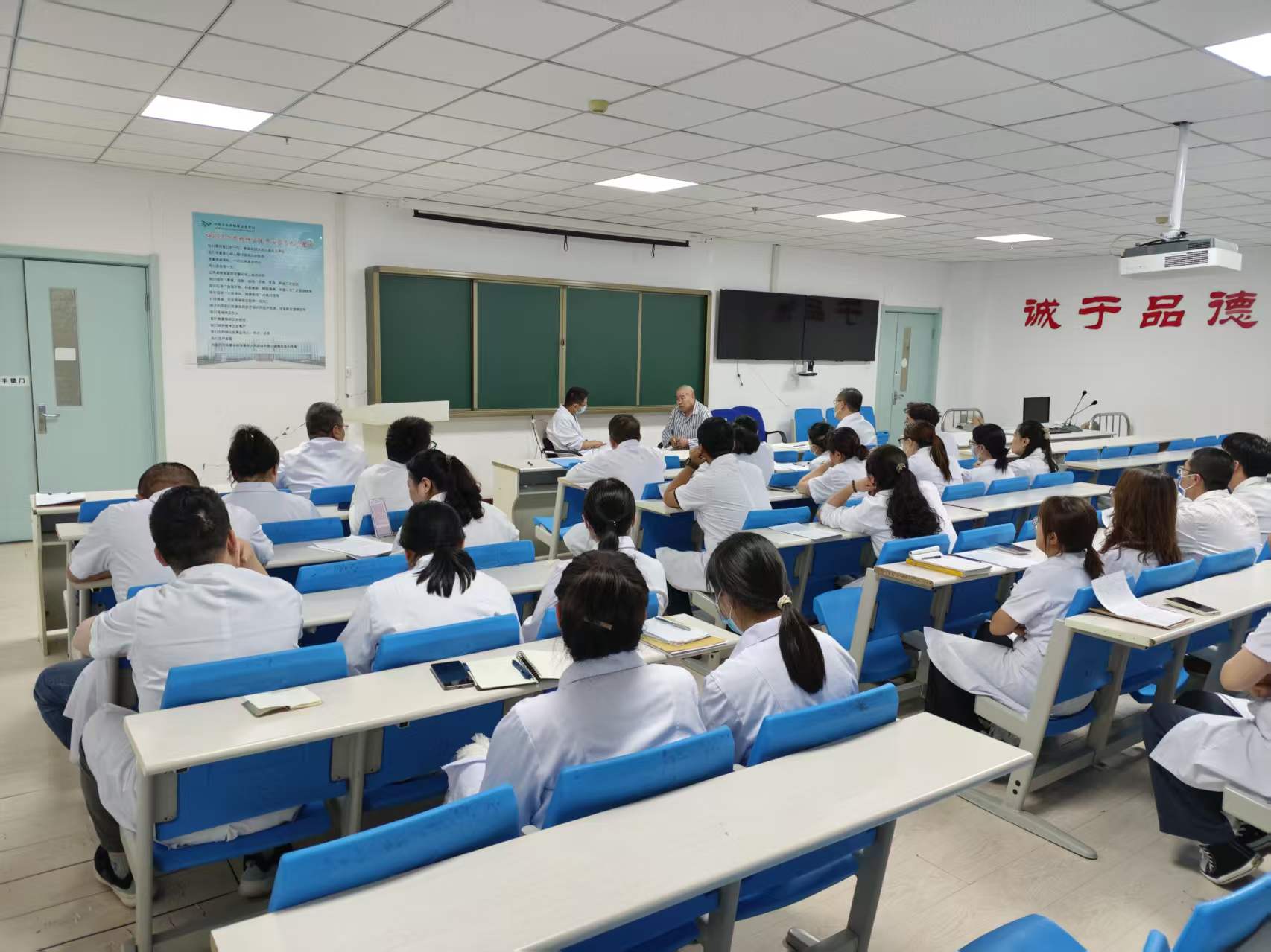 A40810948DB1FAC2BFE33AB49DF9725B.jpg